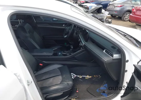 2022 Kia K5 Gt-Line z USA, uszkodzony, nr VIN 5XXG64J29NG159609